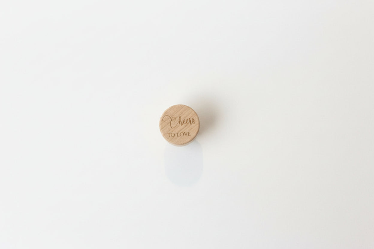 “Cheers to Love” Wooden Wine Cork Stopper